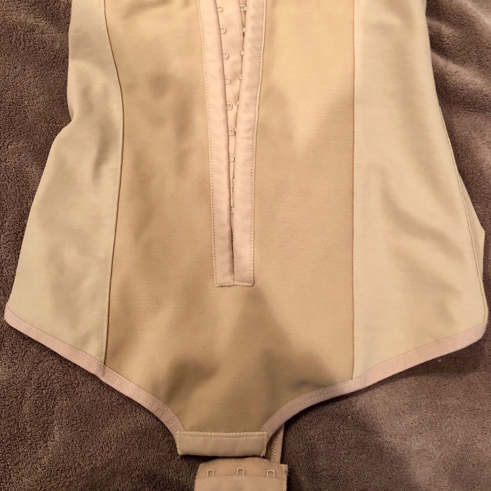 BelleFit Postpartum Girdle Thong Closure